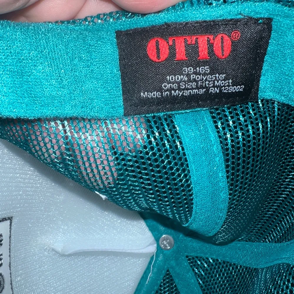 baseball hat - Image 2