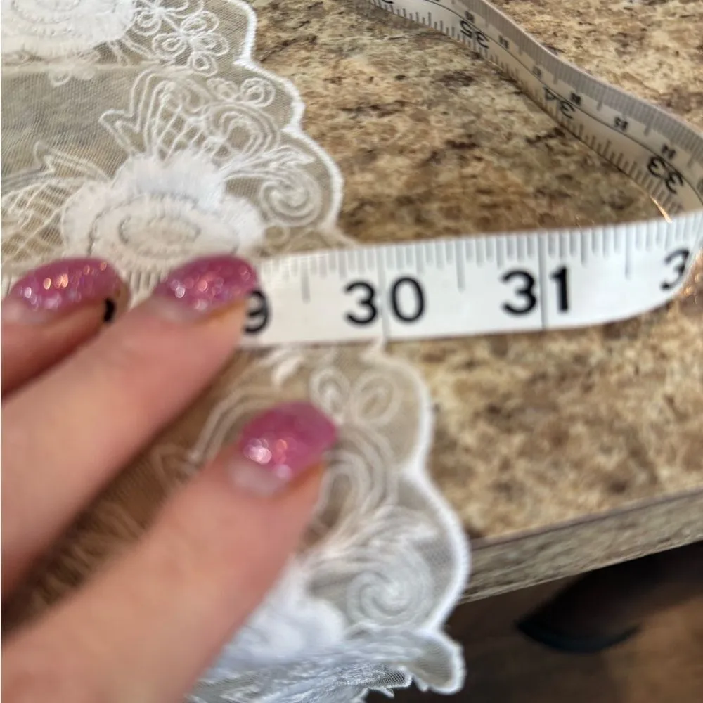 Cupio Medium Lace and Crochet Tunic Sleeveless Blouse NWT - Image 5