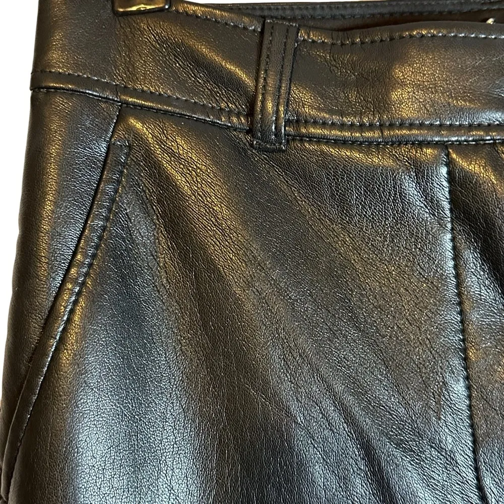 Babaton Aritzia Command Crop Faux Leather‎ Pants Size 6 Black FVL 01-06-37288-31 - Image 4