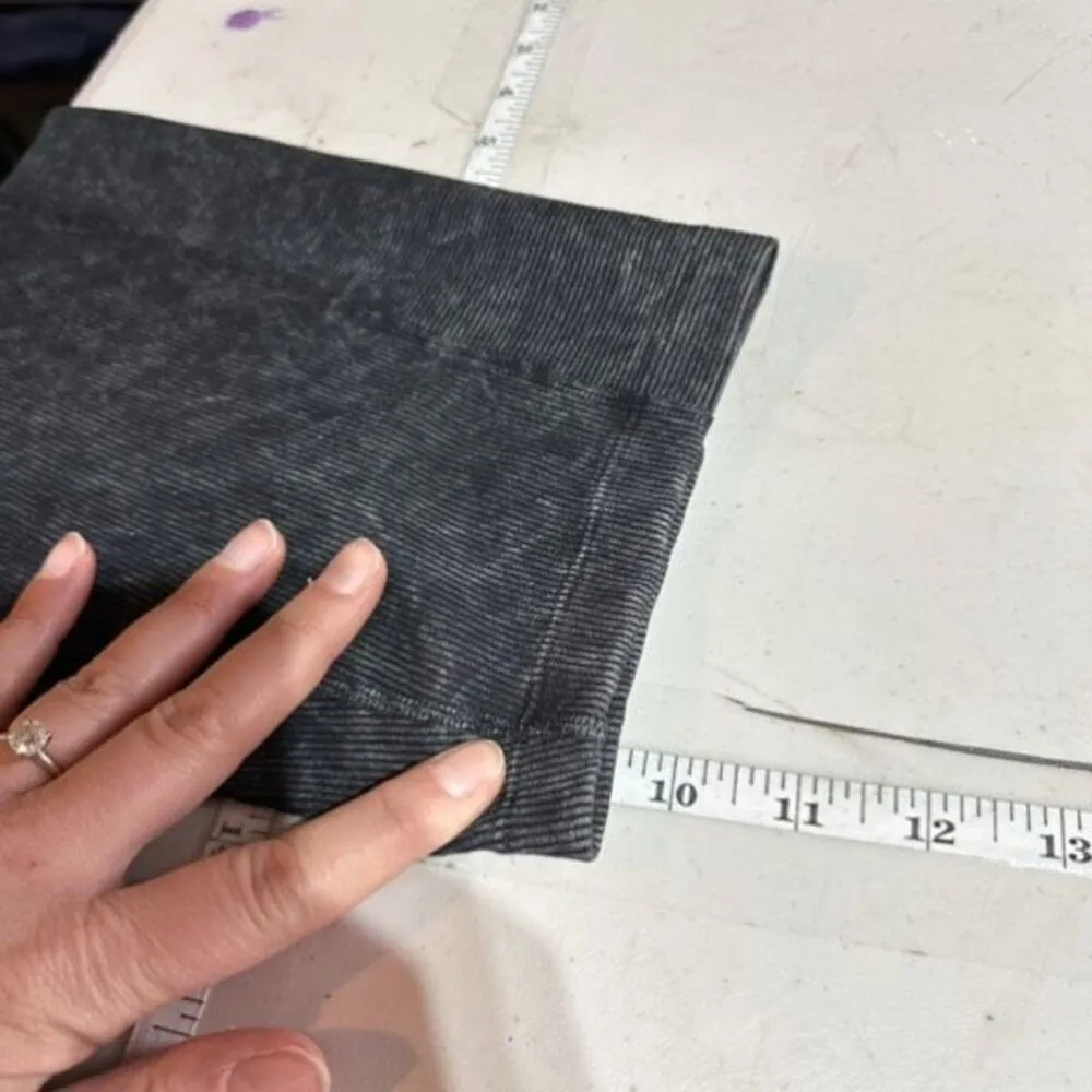 Zella Ribbed Bike Shorts‎ Black Marled Tie Dye Size XS 9” inseam - Image 12