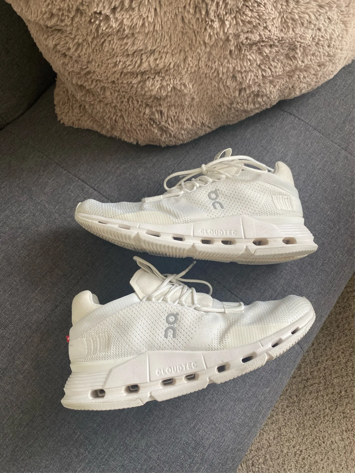 On Cloudnova Running Sneakers size 7.5 - Image 10