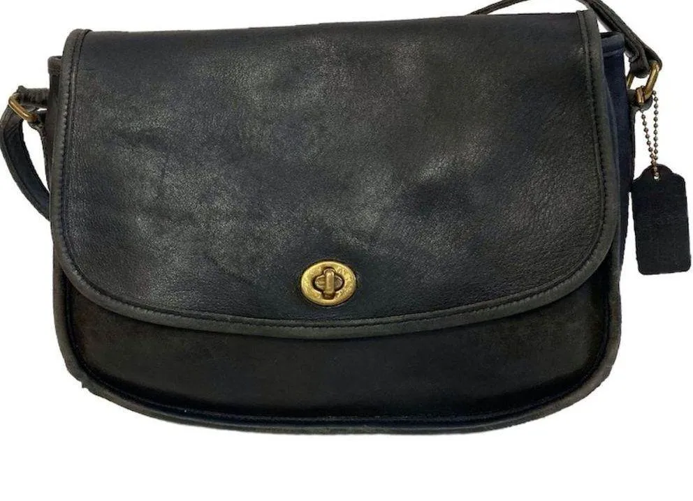 Coach Vintage City Black Crossbody - Image 3