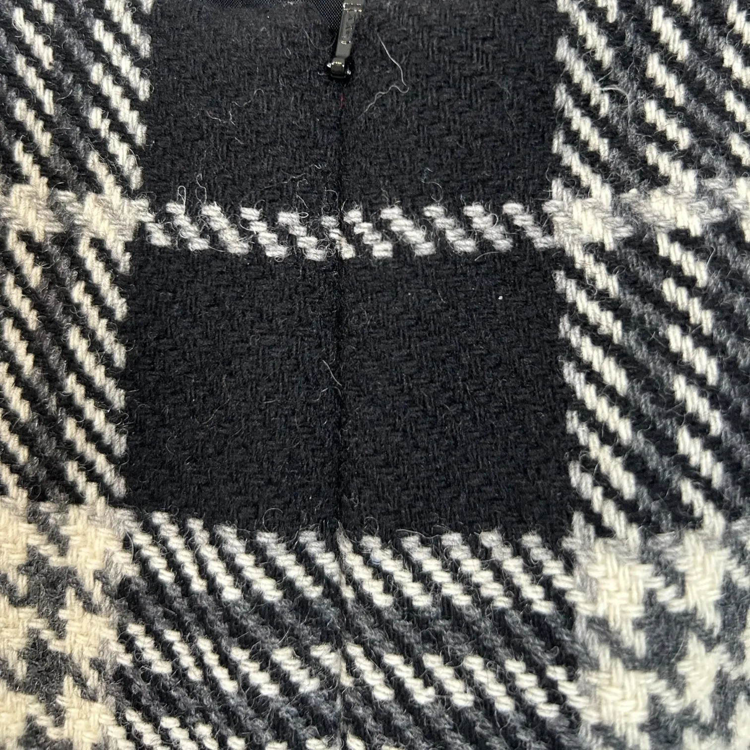 Vintage Eddie Bauer Skirt Wool Blend Plaid Mini Schoolgirl Preppy Academia 12 - Image 3