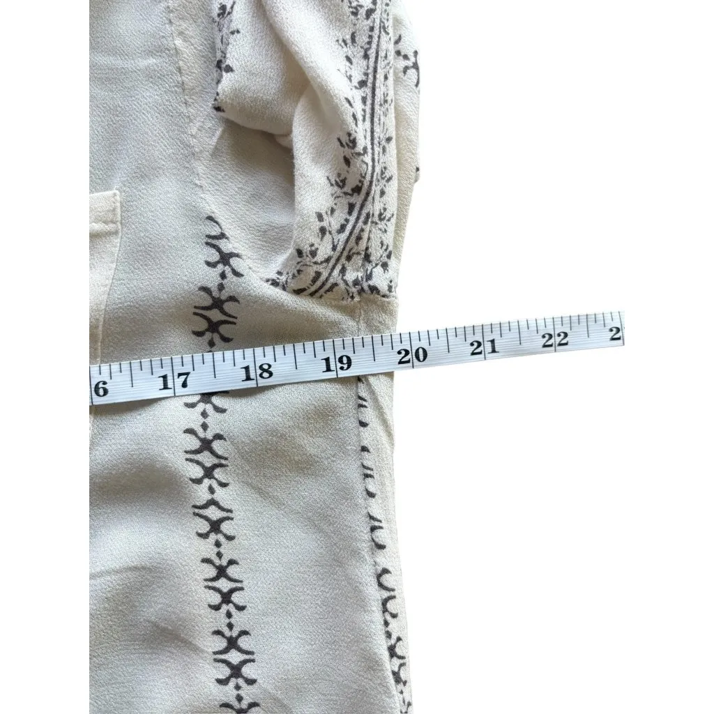 Altar'd State Women's Light Weight Long Sleeve Top - Image 6