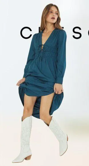 NWT Modest Crescent Blue V-neck Long Sleeve Button Up Midi Dress Women's size M - Image 2