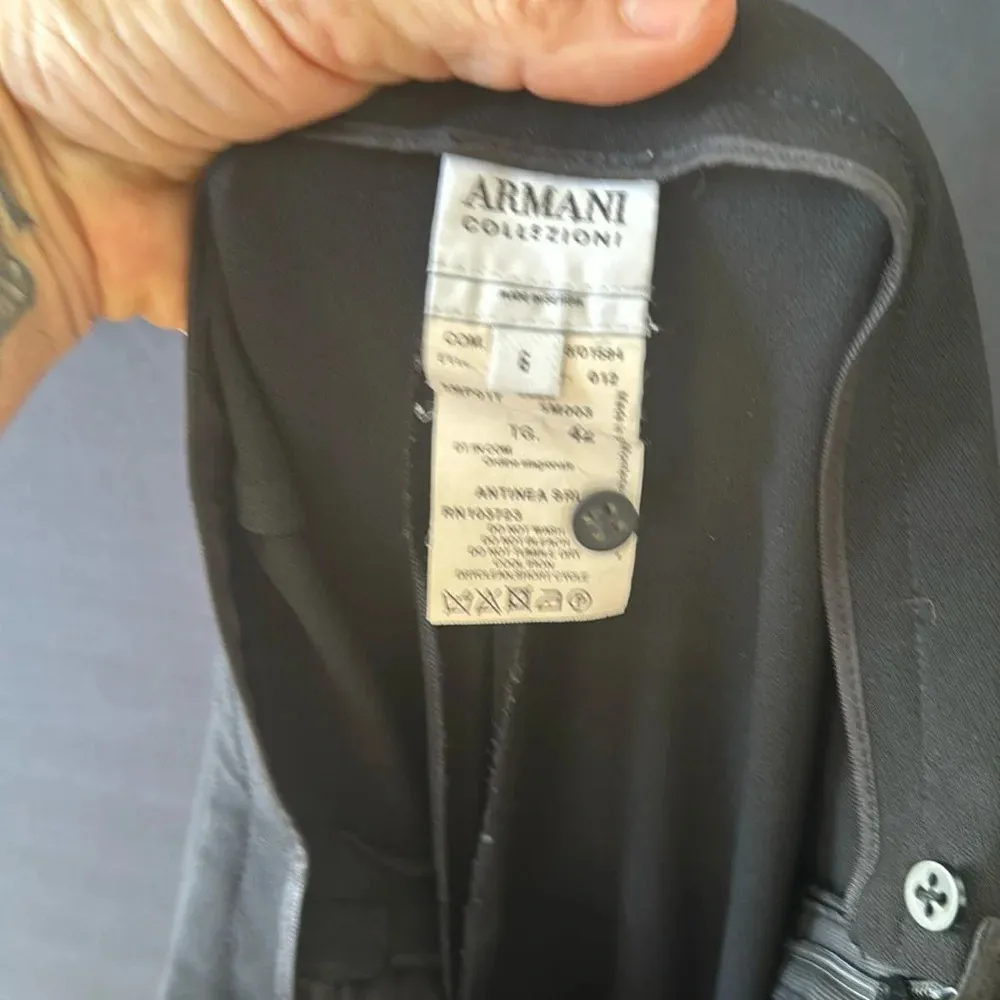 Armani Collezioni sleek 100% wool Trousers size 6 Black Wide Leg side zip - Image 15