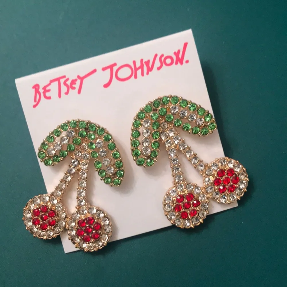 RARE- -  cherry earrings - Image 2