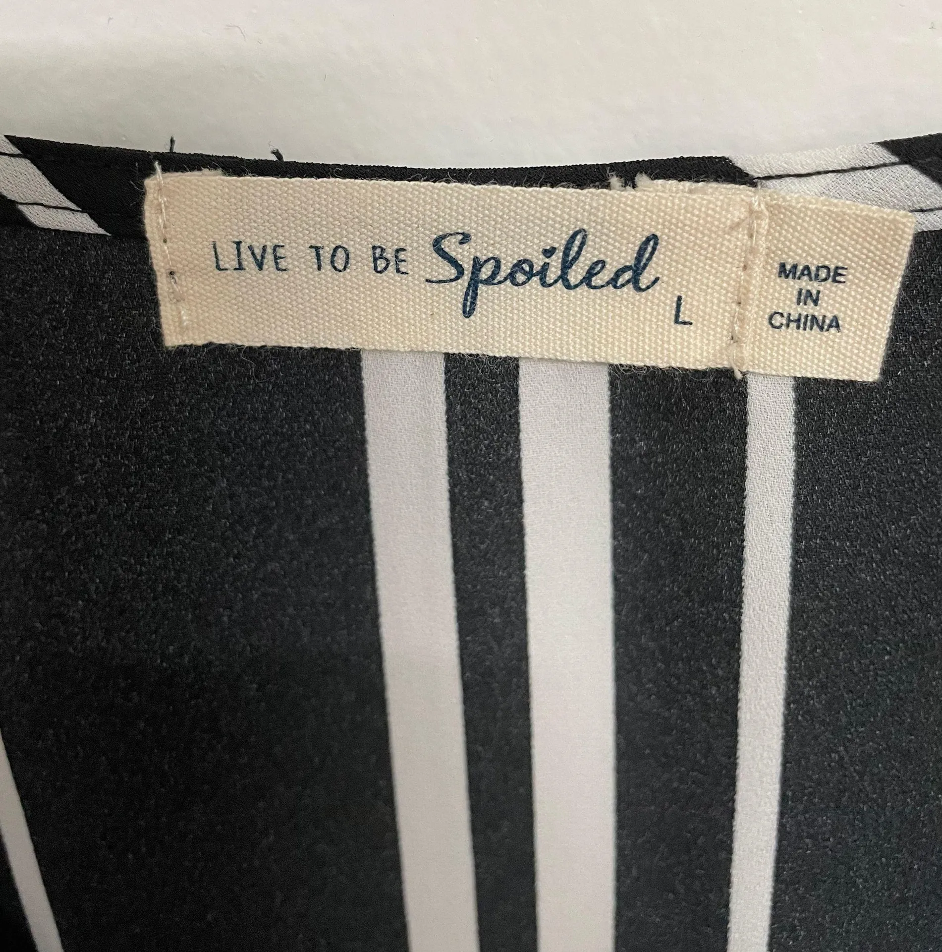 NWT  Stripe Tie Front Crop Top - Image 5