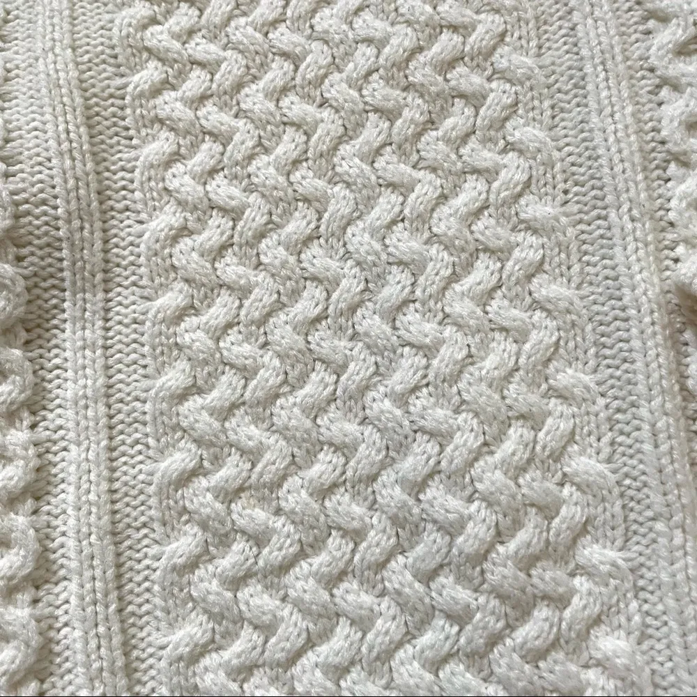 LAUREN CONRAD ecru knit pullover, size M - Image 7