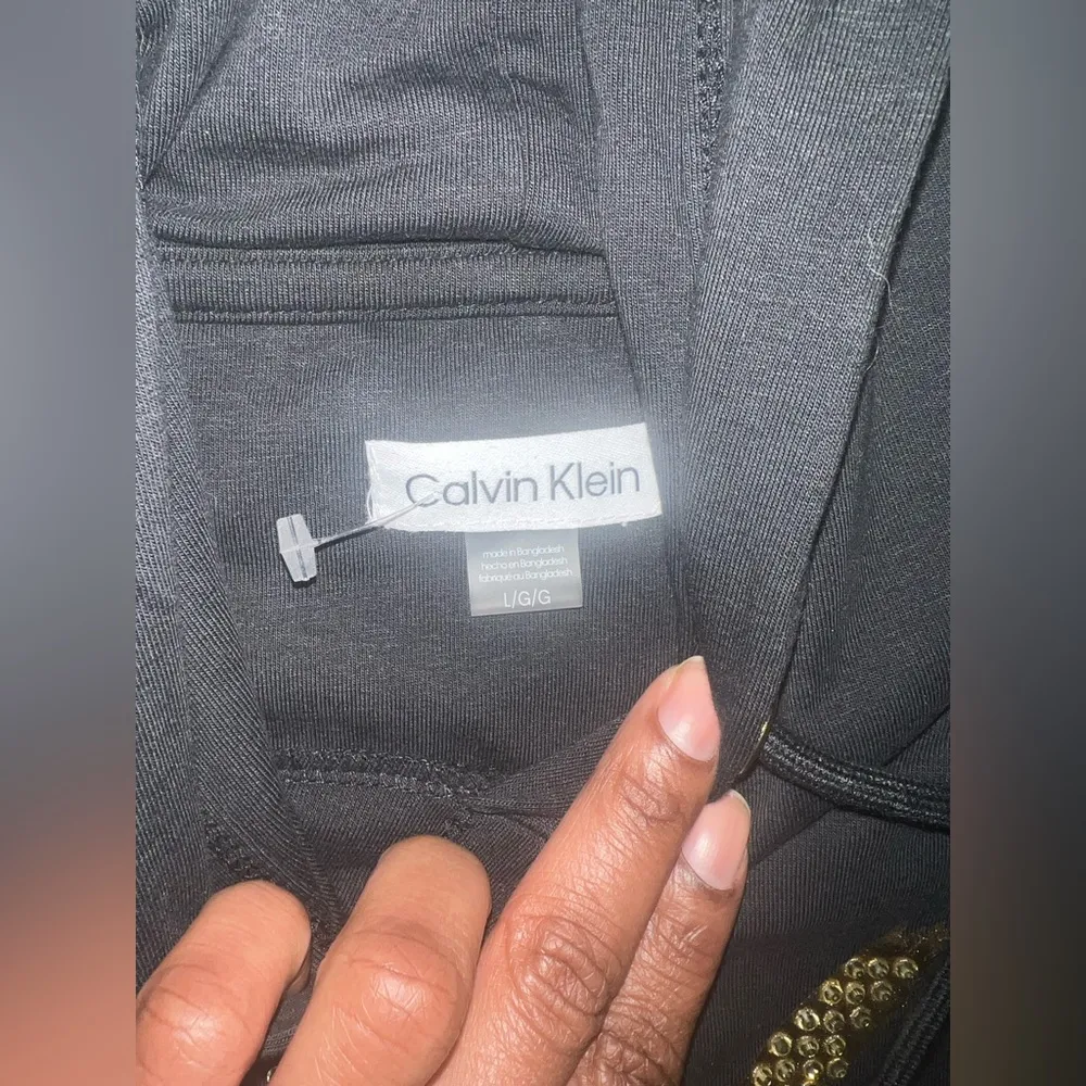 NWT Calvin Klein Black Hoodie Dress with Gold Logo size Large- Flaw - Image 4