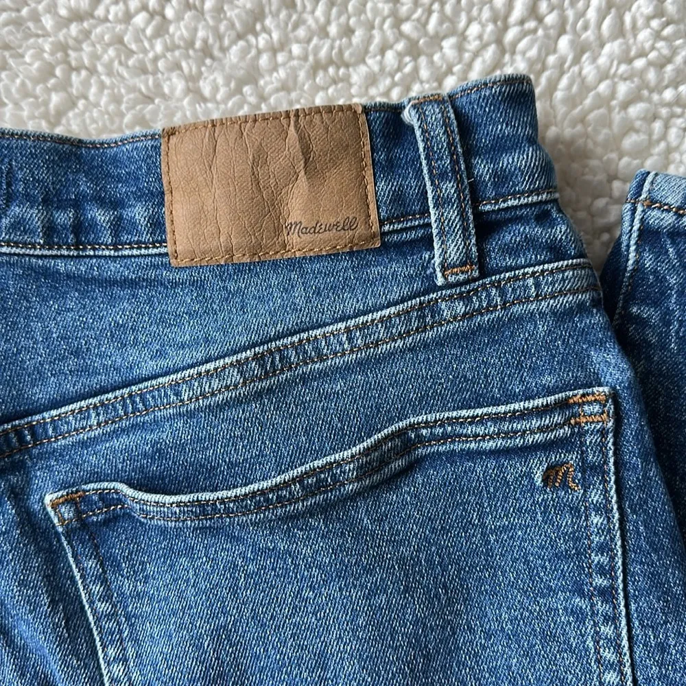 Madewell Women’s 90’s Straight Jeans size 28 - Image 10