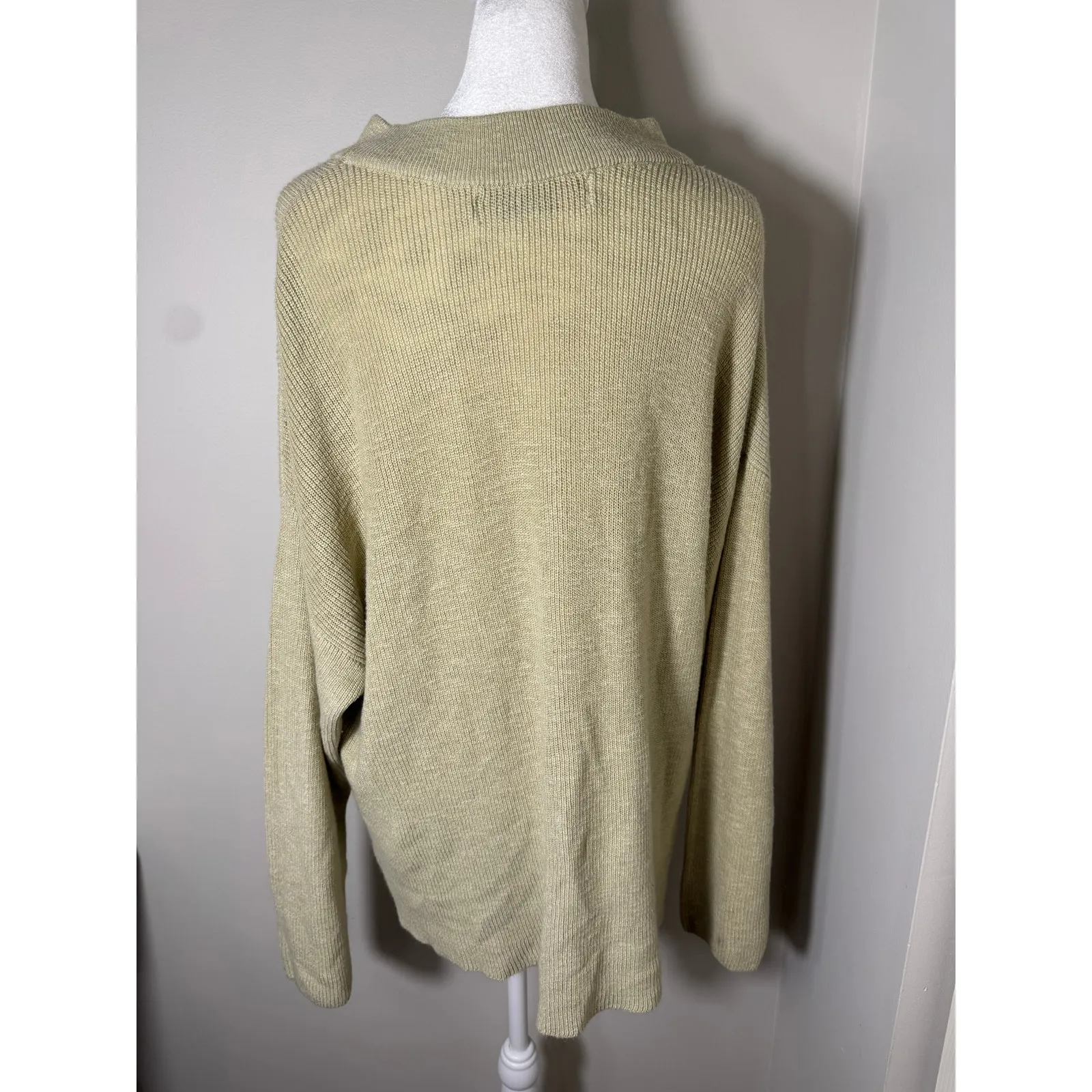 Free People Beach Boho Oversized Sweater Size Small - Image 4