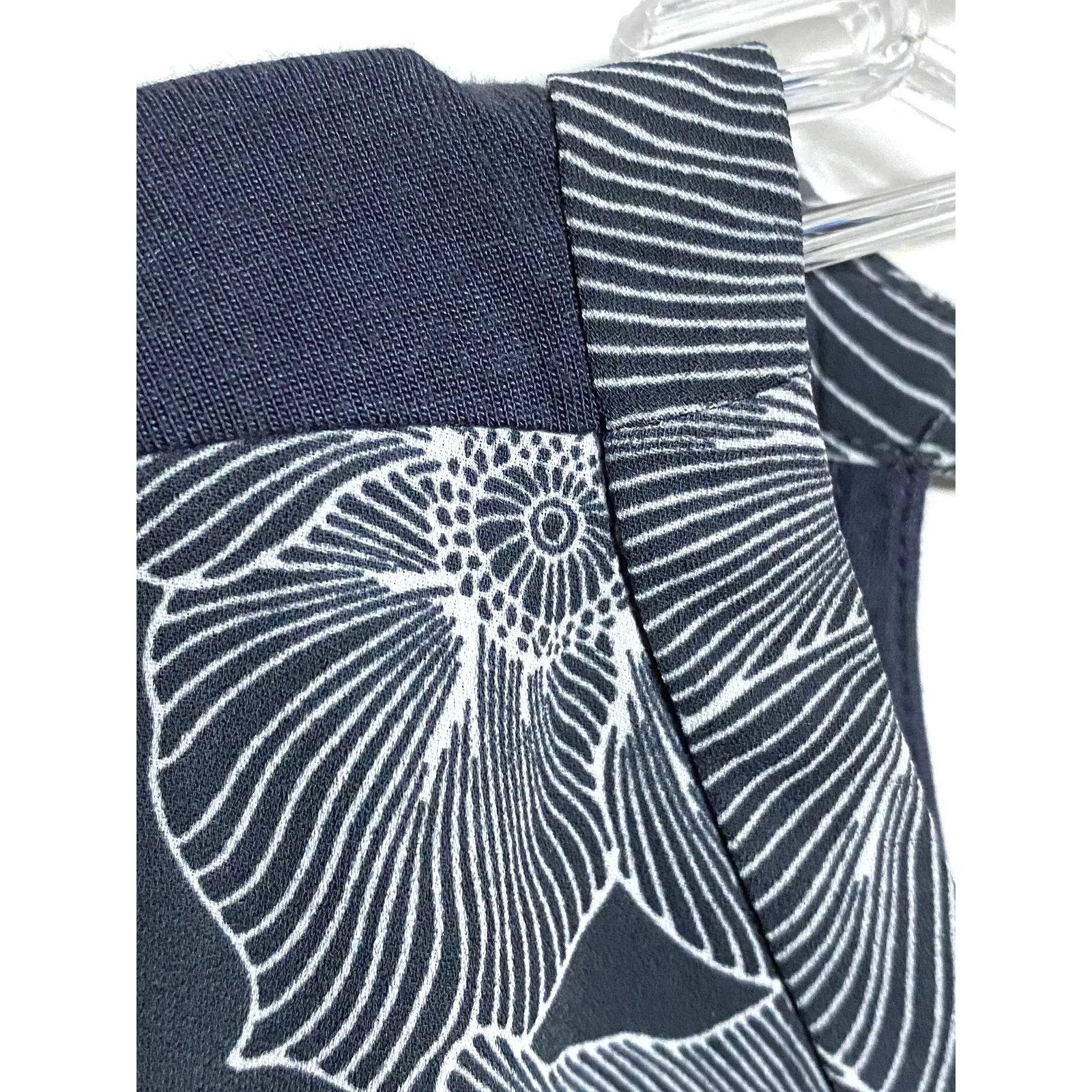 Loft Floral Top Blouse XS Whimsigoth Witchy Boho Dark Romantic Open Back Grunge - Image 2