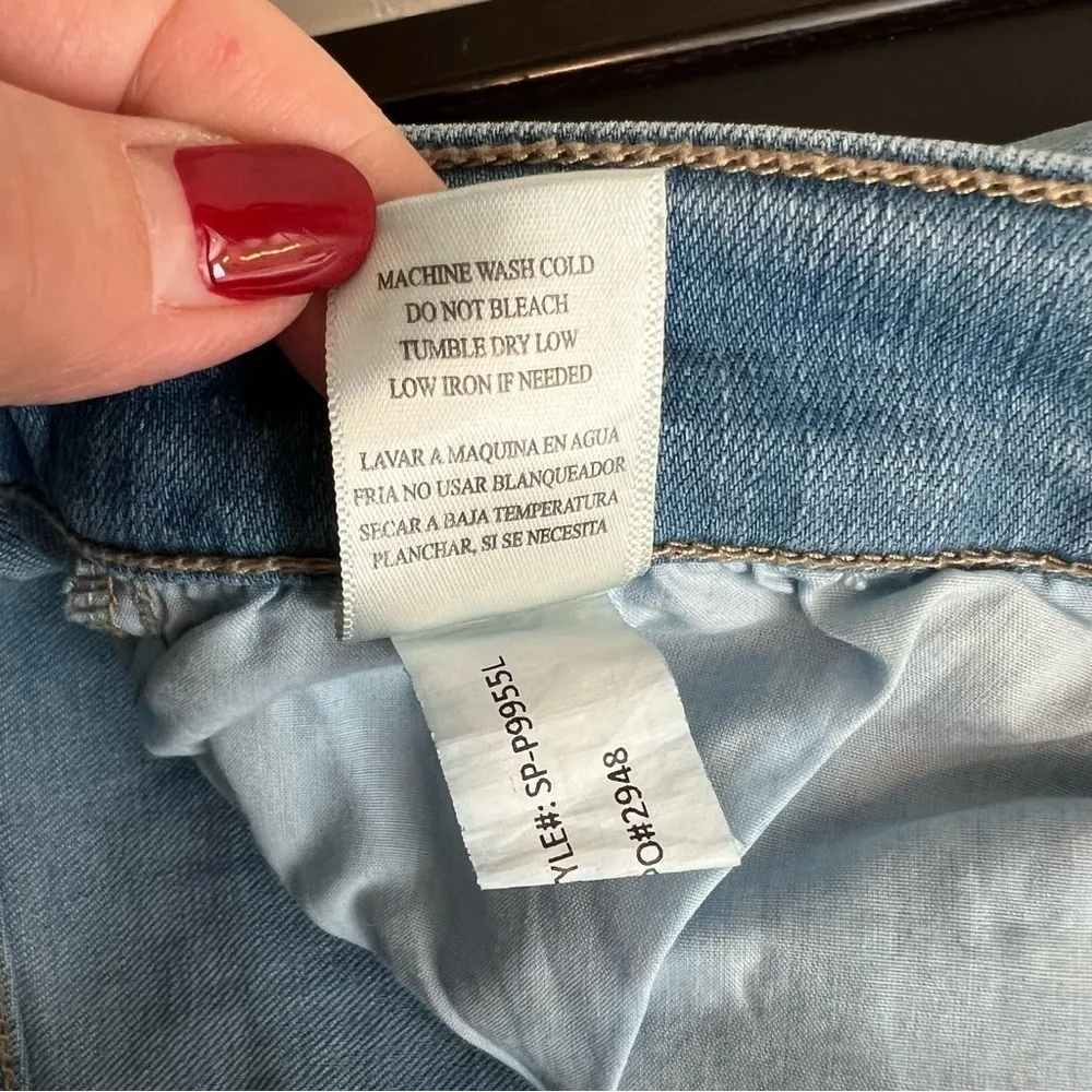 Sneak Peek wide leg Jeans,frilled hem,light wash, “tie dye project”gone wrong Blue Size 29 - Image 7