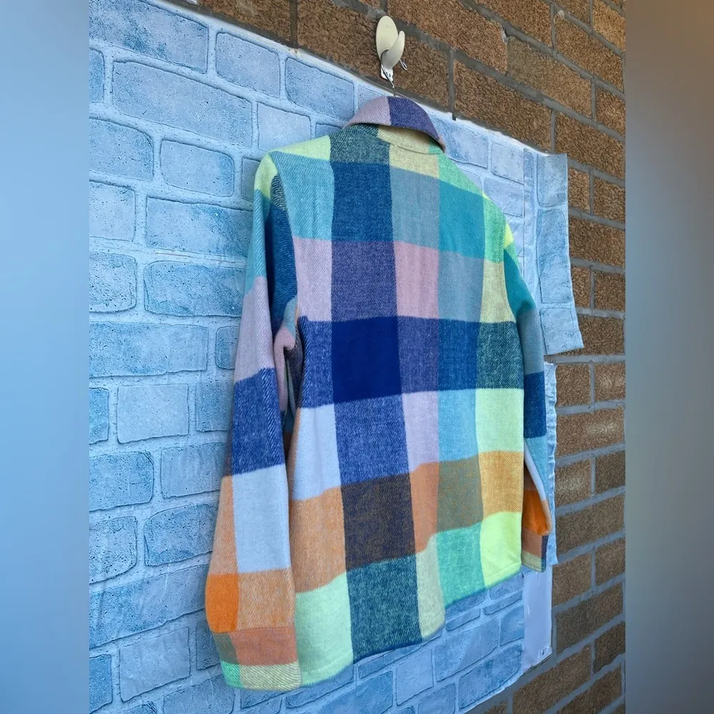 Onia multi color shacket size small - Image 6