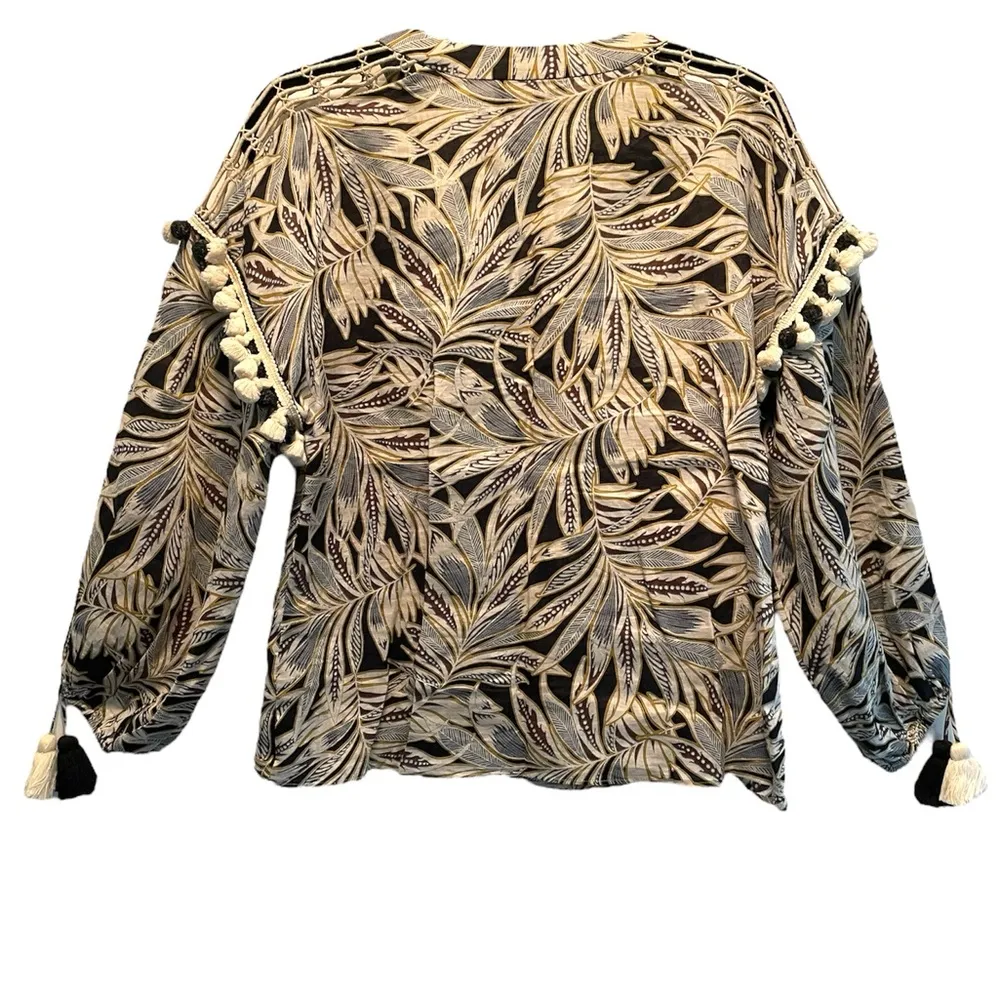 Seila Split-Neck Long-Sleeve Palm-Print Top size Medium - Image 8