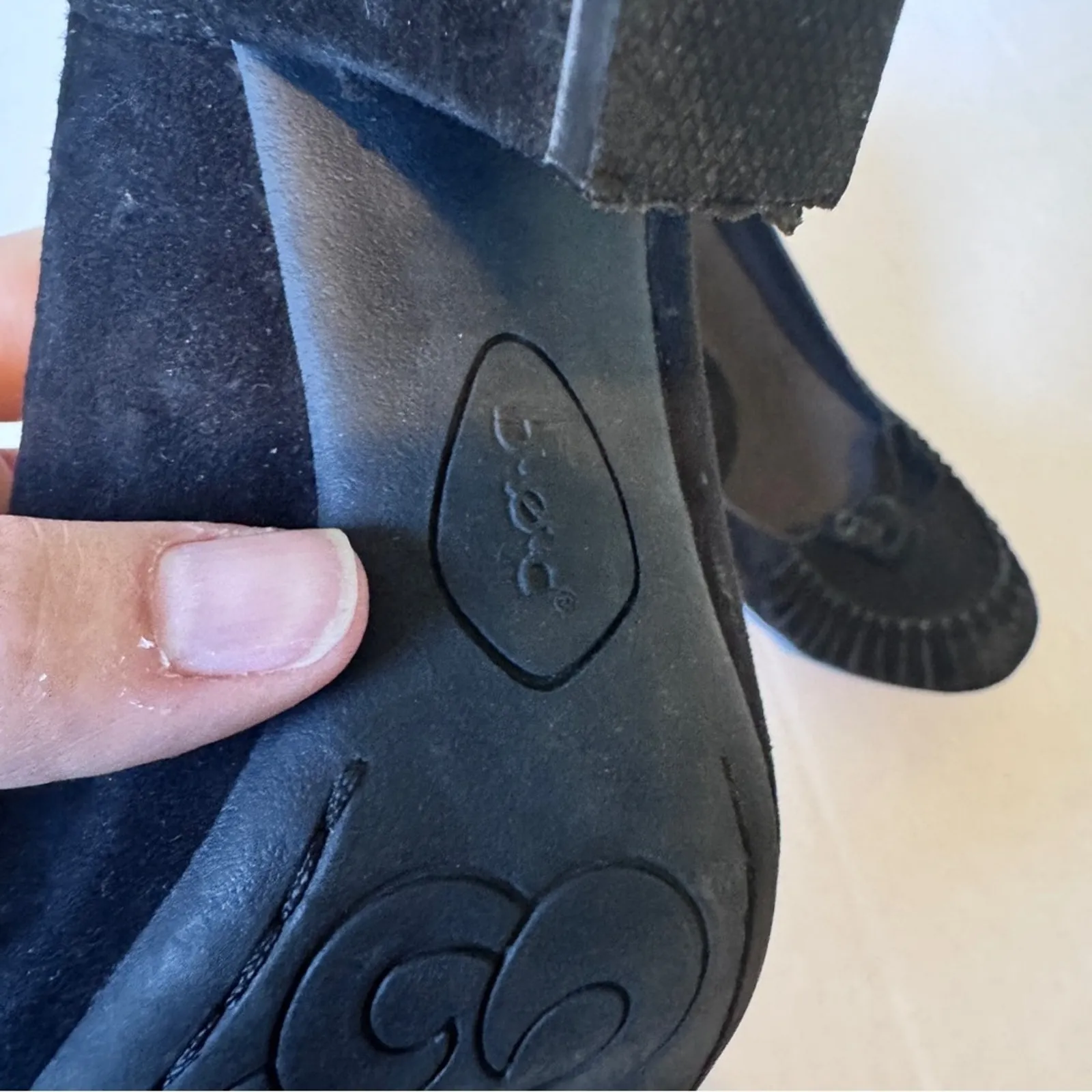 B.O.C. Black Suede Leather Pumps Heels Womens 7 Classic Preppy Career Office - Image 7