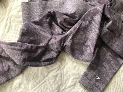 Camo Seamless Long Sleeve Crop Top and Leggings - Image 3