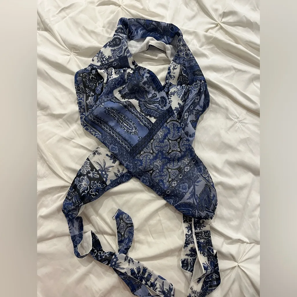 Blue and White Paisley Scarf - Image 2