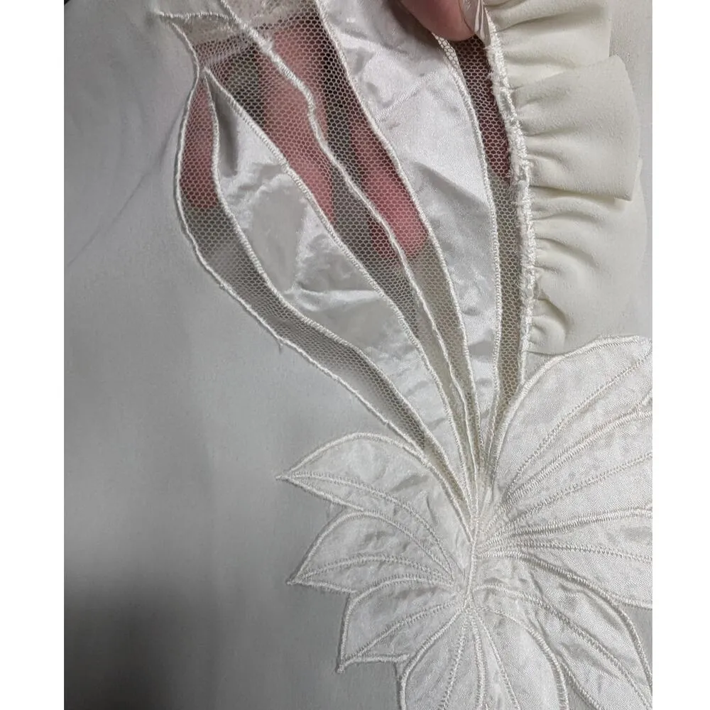 Vtg 1980s Cali Ivory Floral Applique Ruffle Cuff Back Button Blouse 40 XL - Image 4