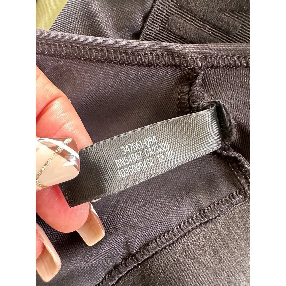 Victoria's Secret Pink Active Ultimate Strappy Lightly Lined Padded Sports Bra - Image 7