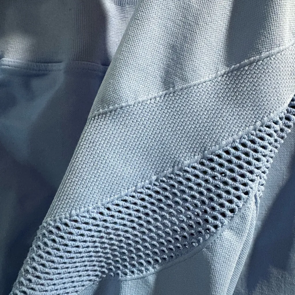 NUX Blue Compression Link Up Mesh Panel Leggings - Image 4