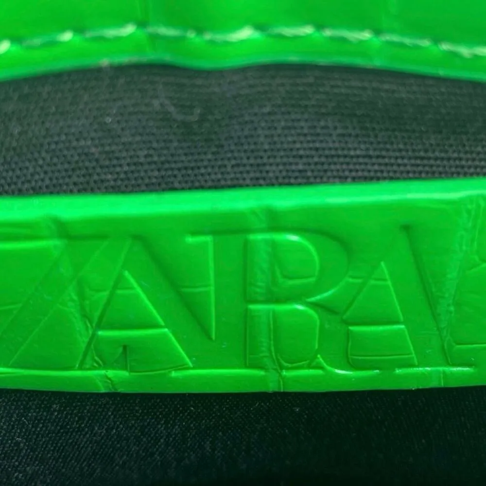 Zara Kelly Green Faux Leather Vegan Crossbody Chain Strap Mini Bag Handbag OS - Image 5