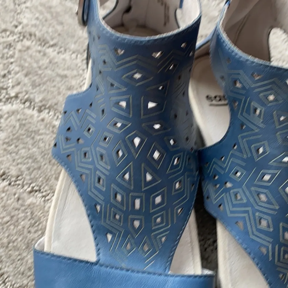 Earth Sapphire Blue Linden Lebanon Gladiator leather comfortable festival fair Size 8.5 - Image 8