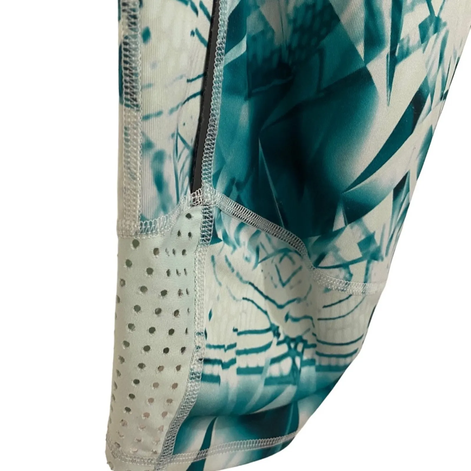 Adidas Supernova Green Crop Leggings Sz M - Image 12