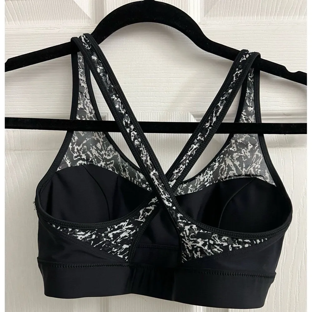Lululemon Workout to Water Tank Sports Bra Swim SIZE 4 - Image 12