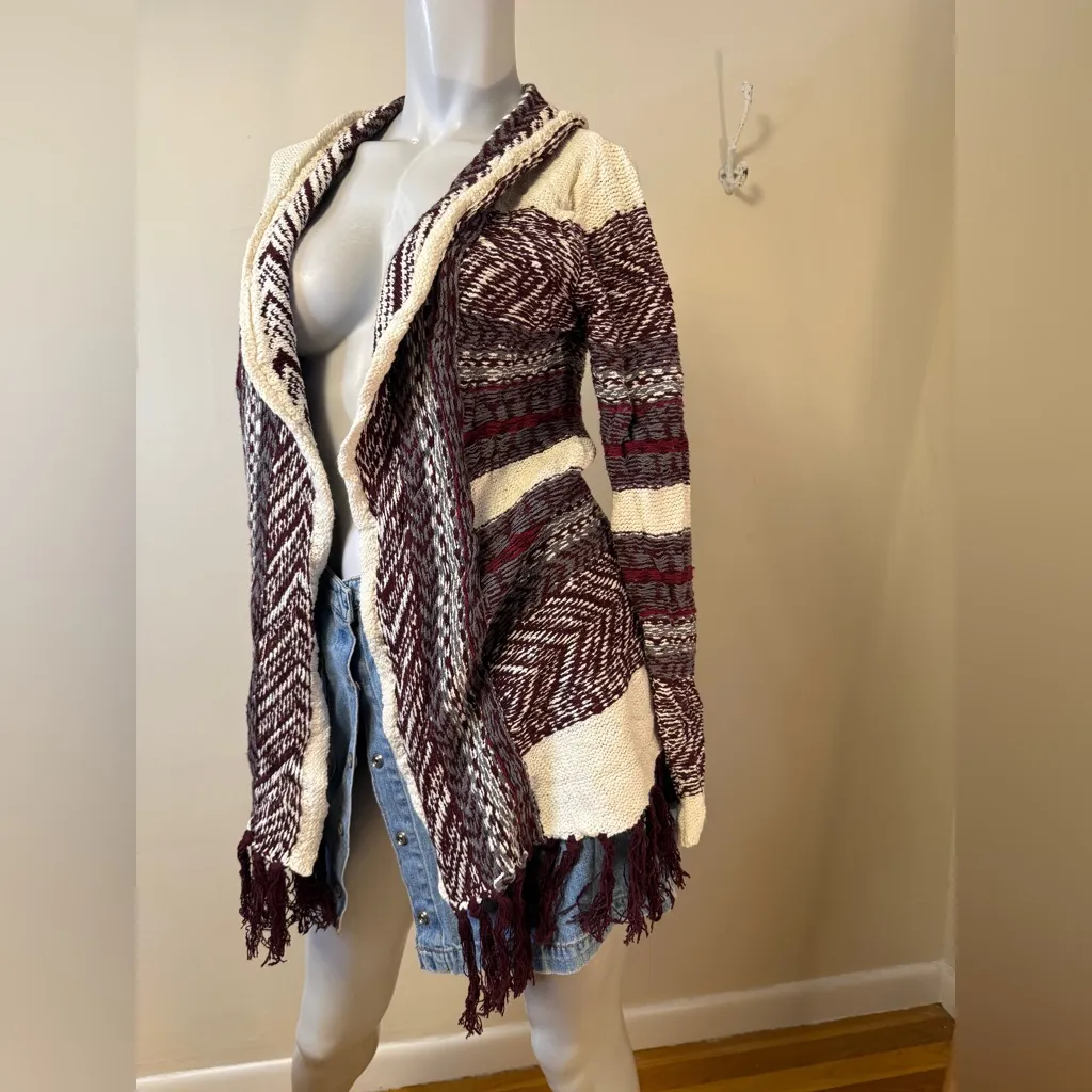 Wearing Your Heart On Your Sleeve Aztec Cardigan Extra Small EUC Cotton White Size XS - Image 3