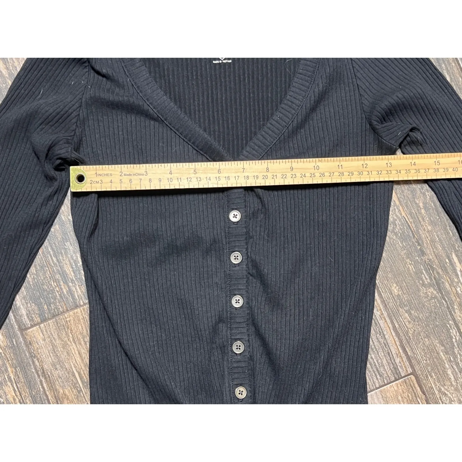 Hollister Black Ribbed V Neck Button Front Tie Waist Long Sleeve Top Medium Y2K - Image 5
