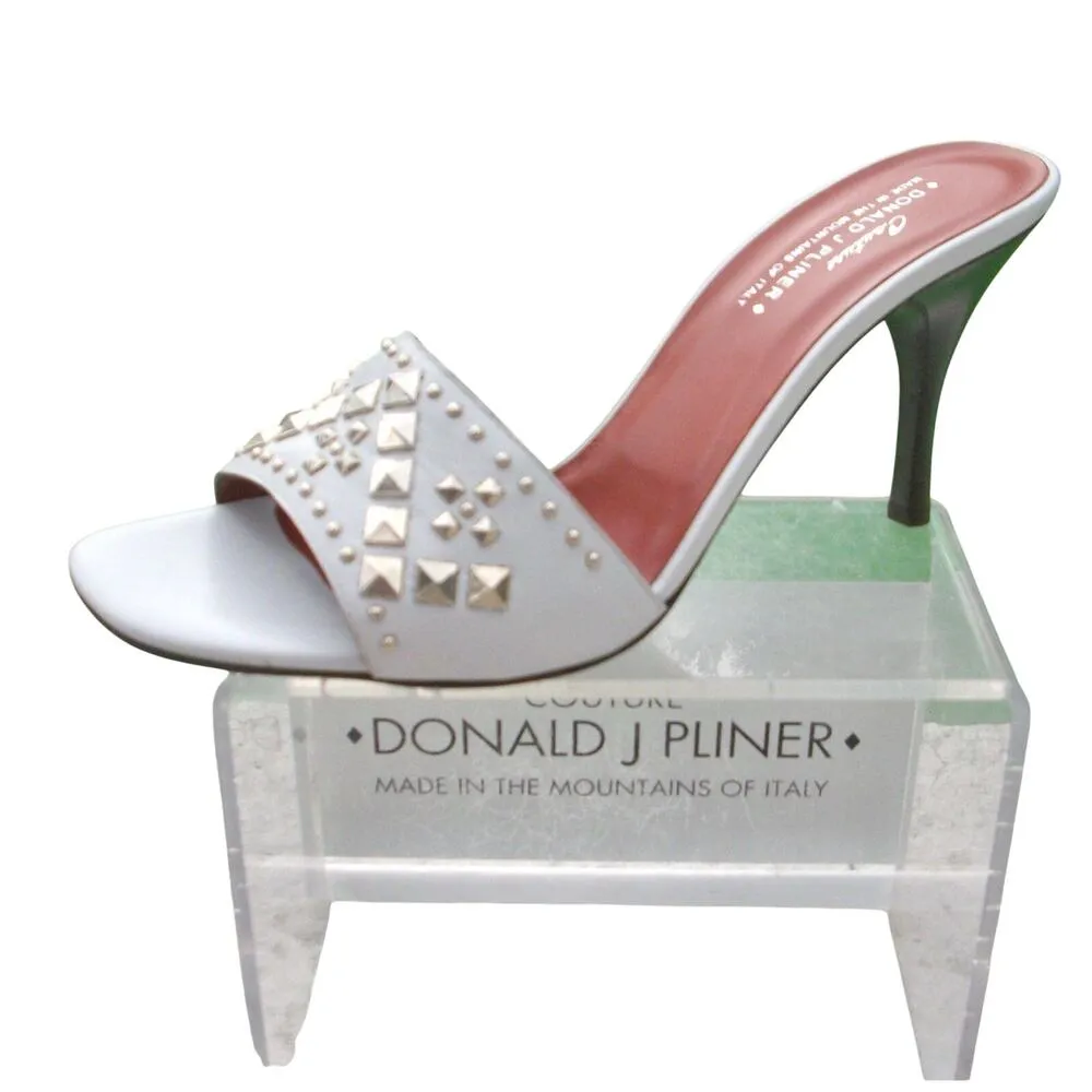 Donald Pliner White Ice Blue Calf Leather Shoe New Metal Stud Slide NWT $235 Size 6 - Image 2
