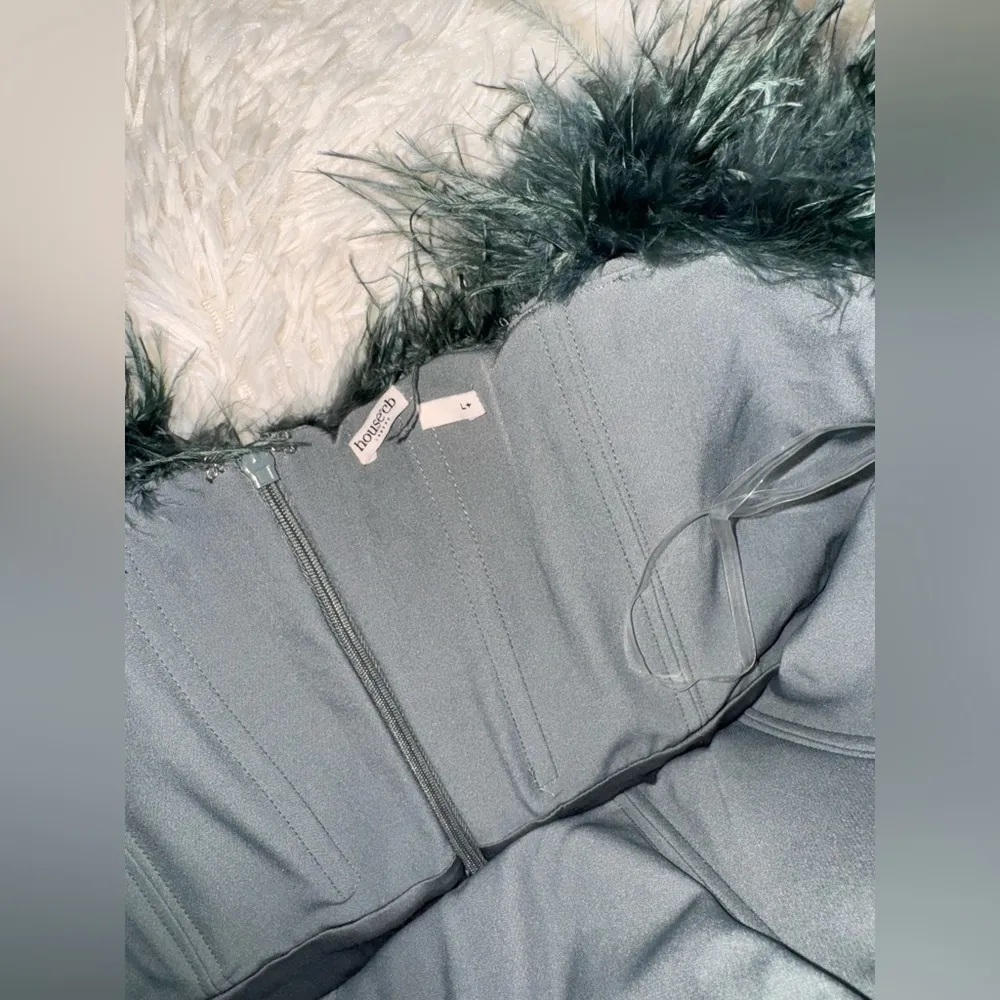 NWOT House Of CB Juliene Feather Strapless Eucalyptus Green Maxi Dress sz XL - Image 5