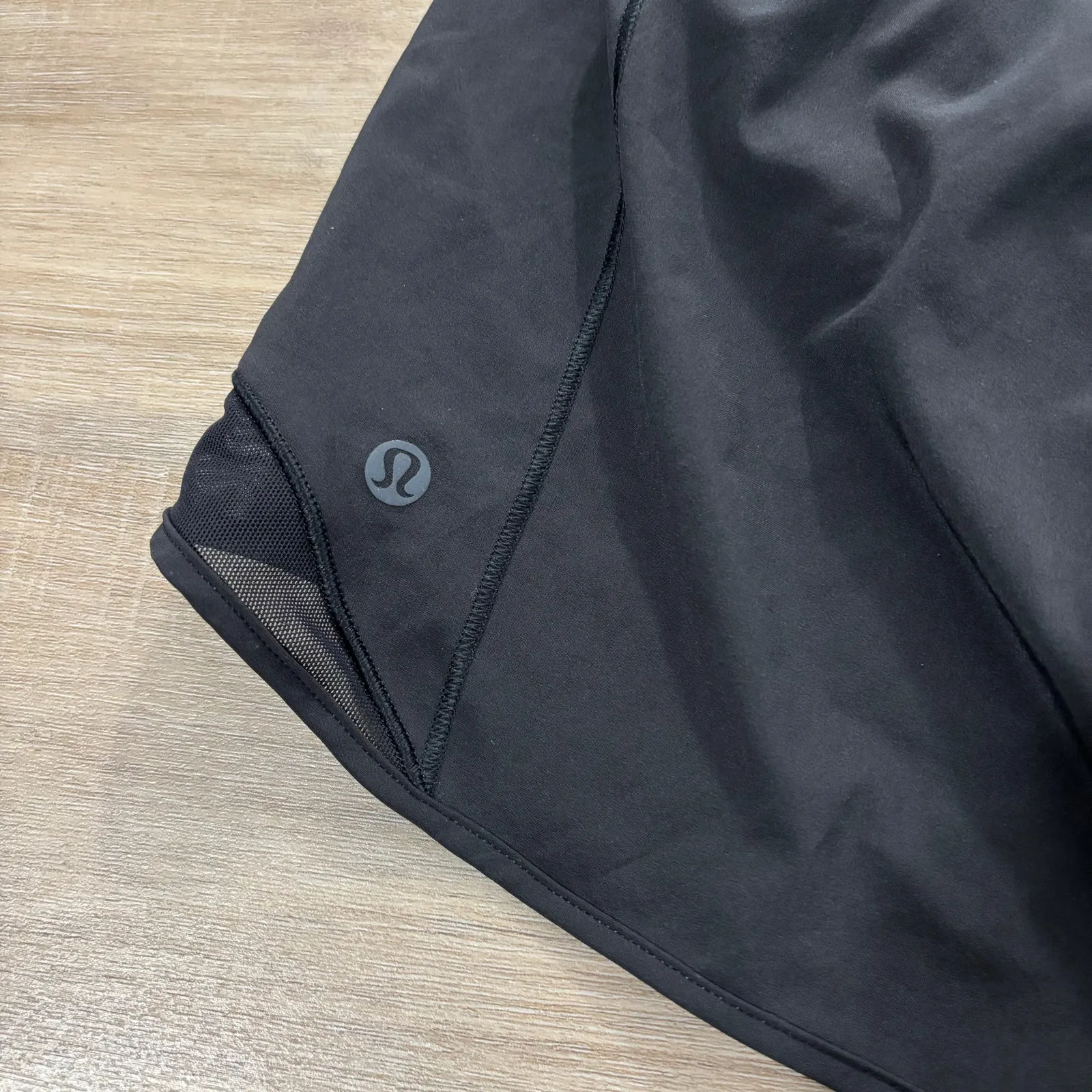 Lululemon Hotty Hot Short High-Rise Long 4" Women Size 8 Black - Image 5