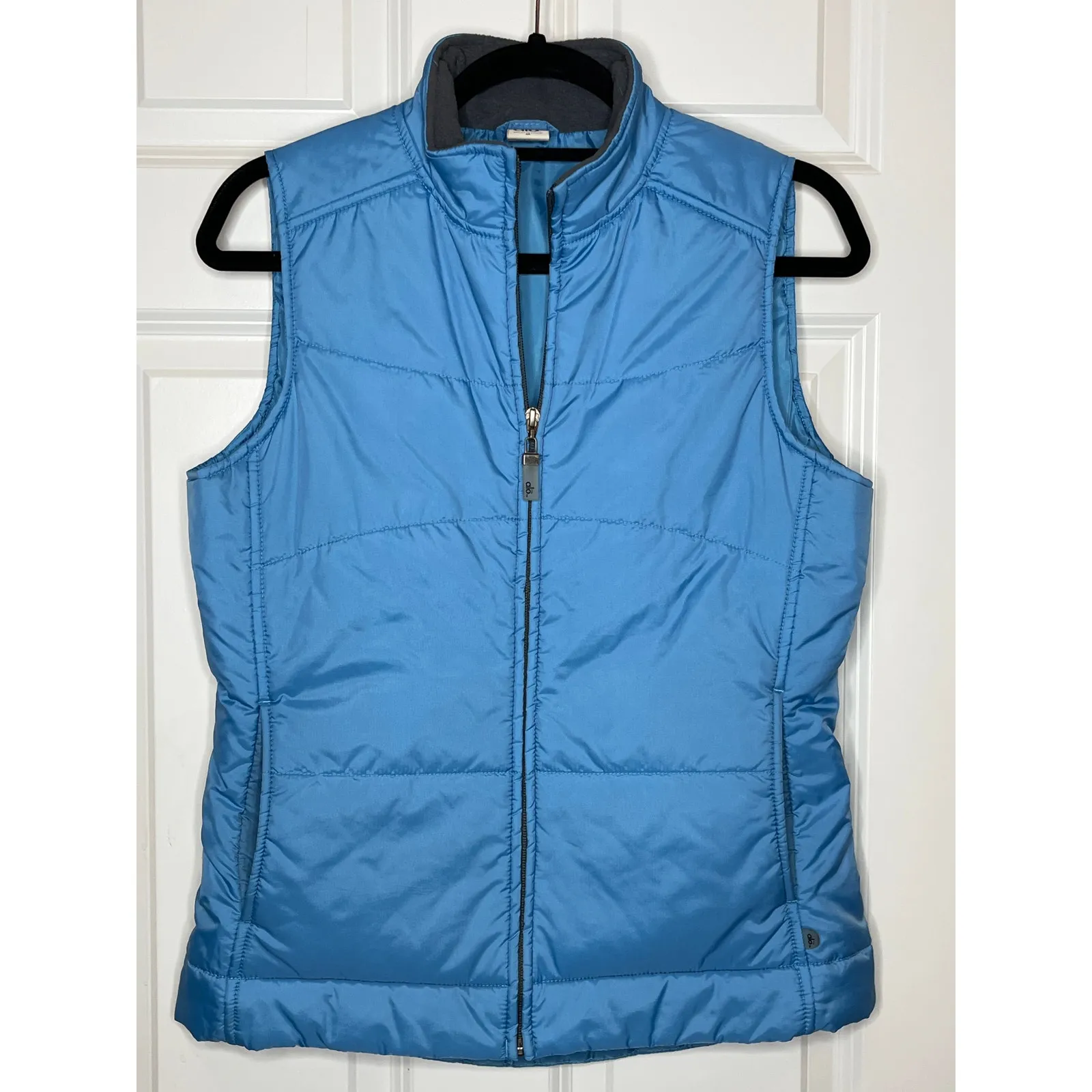 Alo Yoga Blue‎ Puffer Vest Zip Front Medium - Image 2
