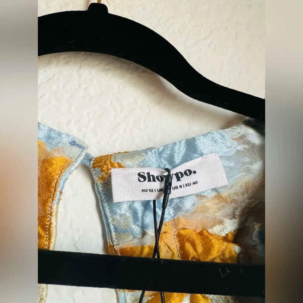 Showpo. Brailey Puff Sleeve Crop Top Blue Size 8 - Image 4