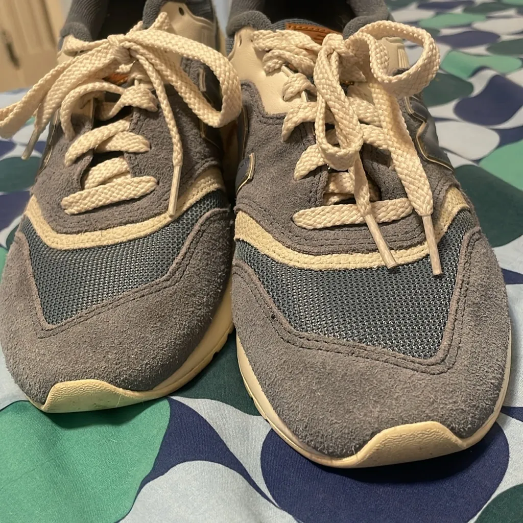 New Balance Athletic Shoes Unisex - Image 3