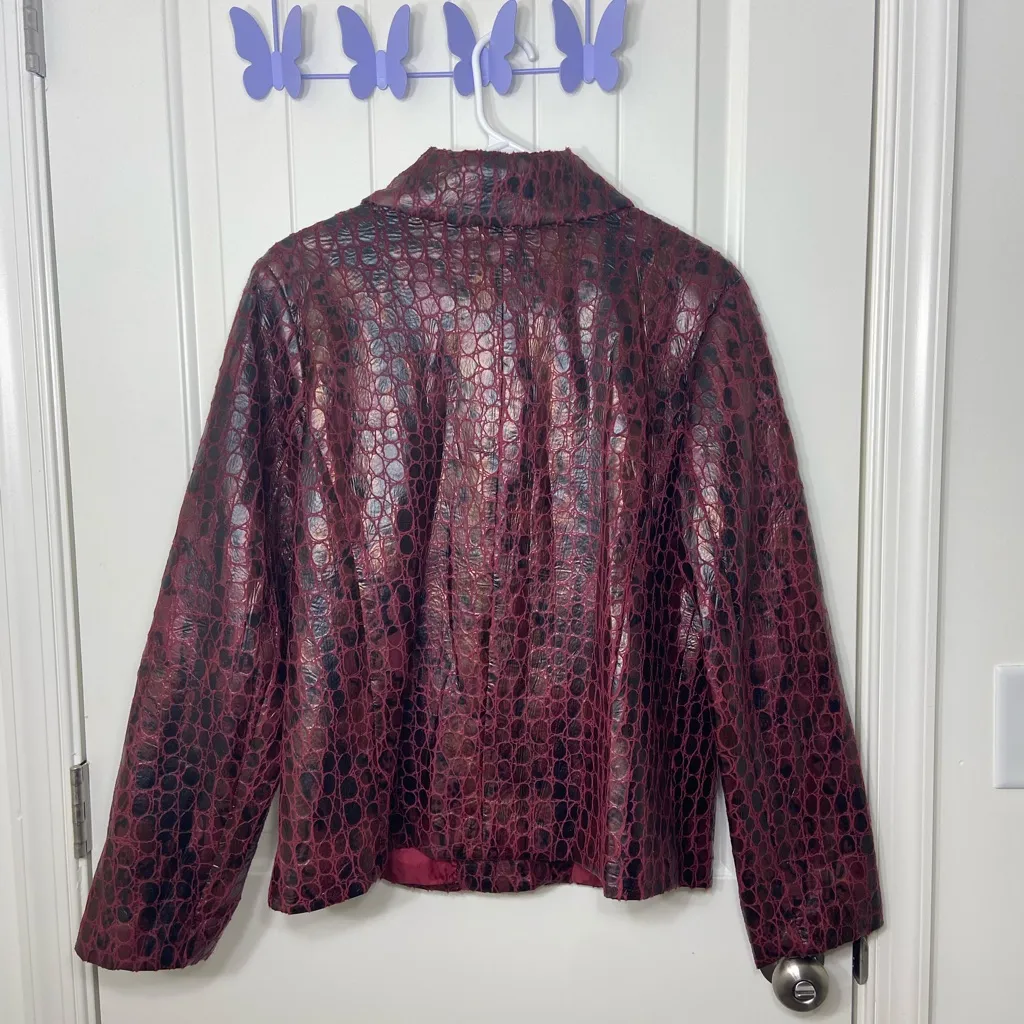 Vintage Birch Hill deep red delicate faux leather scale textured button jacket‎ Size L - Image 7