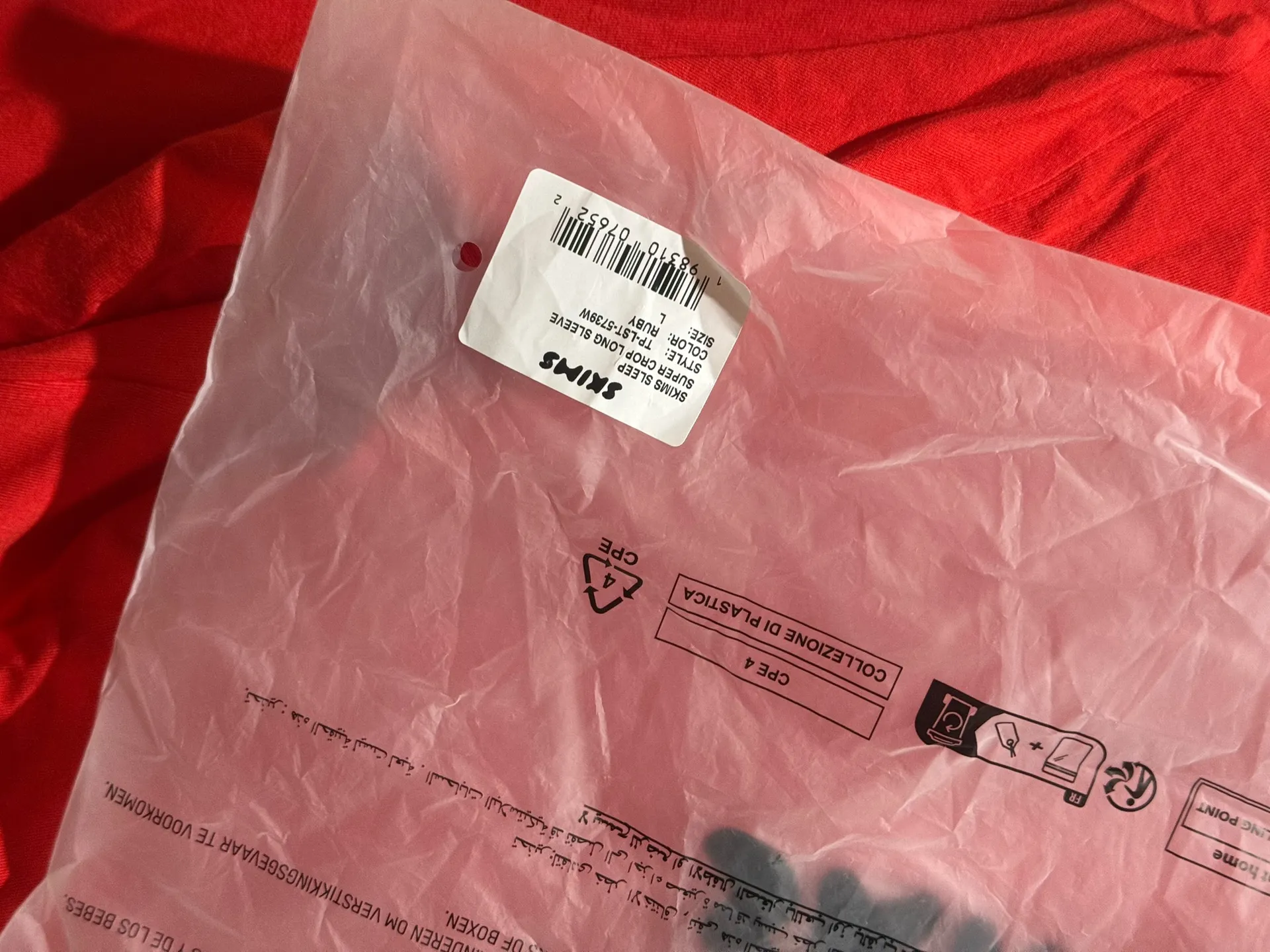 SKIMS Sleep Super Crop Long Sleeve Ruby Red - Image 6