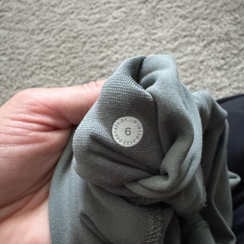 lululemon athletica Olive Bike Shorts - Image 3