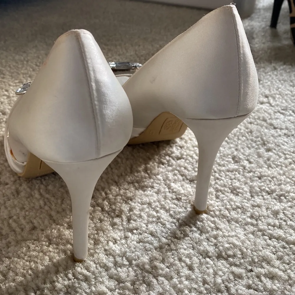 New dyeable white platform pumps Size 6 - Image 6