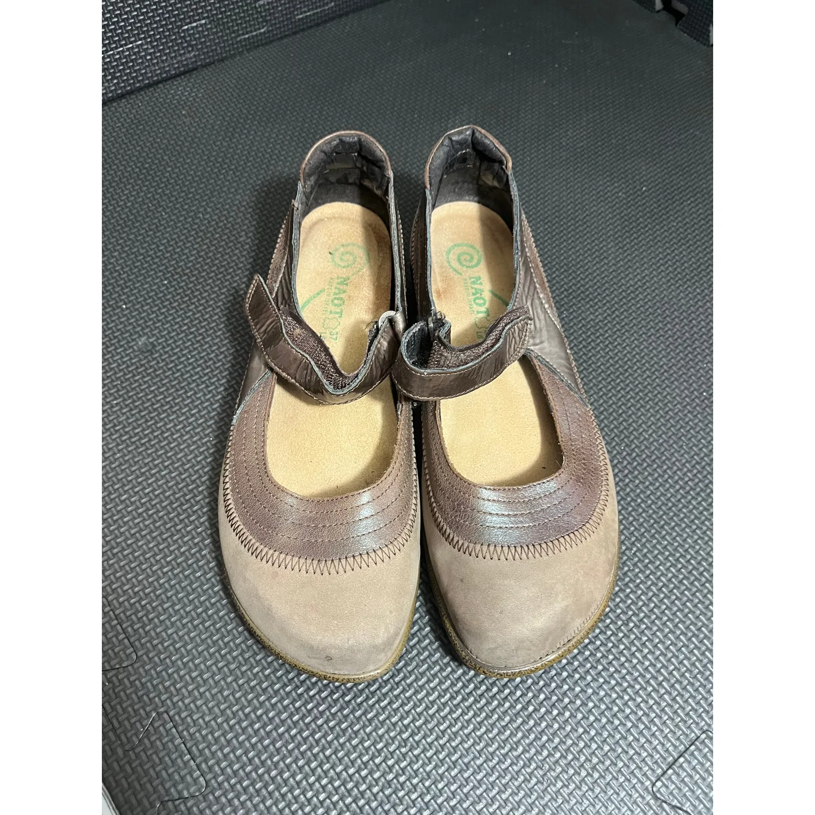 Naot Kirei Light Brown Suede Leather Mary Jane Shoes Womens 37 US‎ 6 Sandal - Image 2