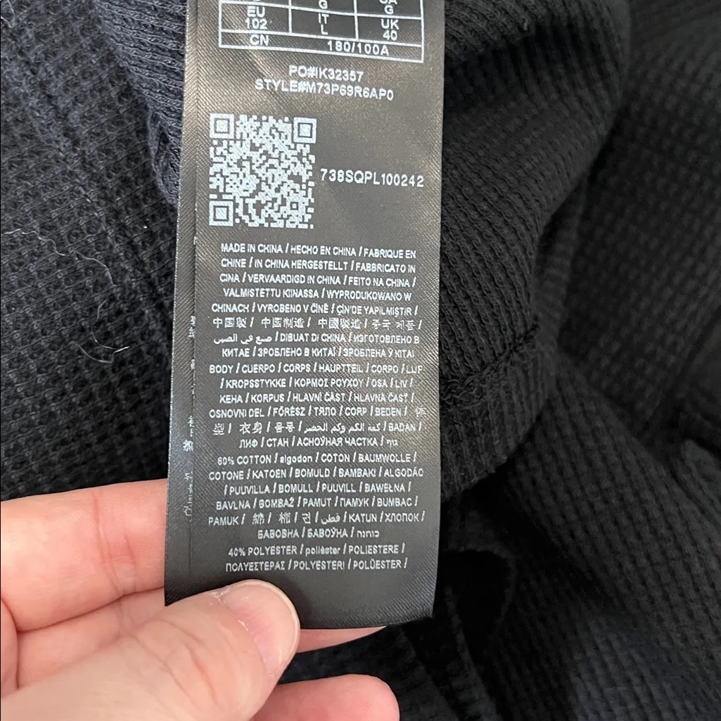 Guess Waffleknit Long Sleeve Shirt Quilted Shoulders Black Size Large - Image 5