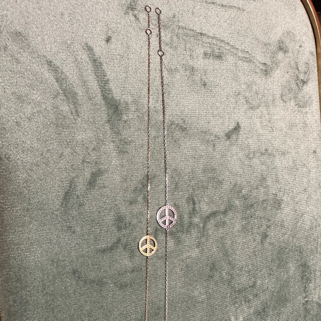 Brand New 18K Gold AntiWar Genuine Diamonds Convertible Anklet/Bracelet - Image 3