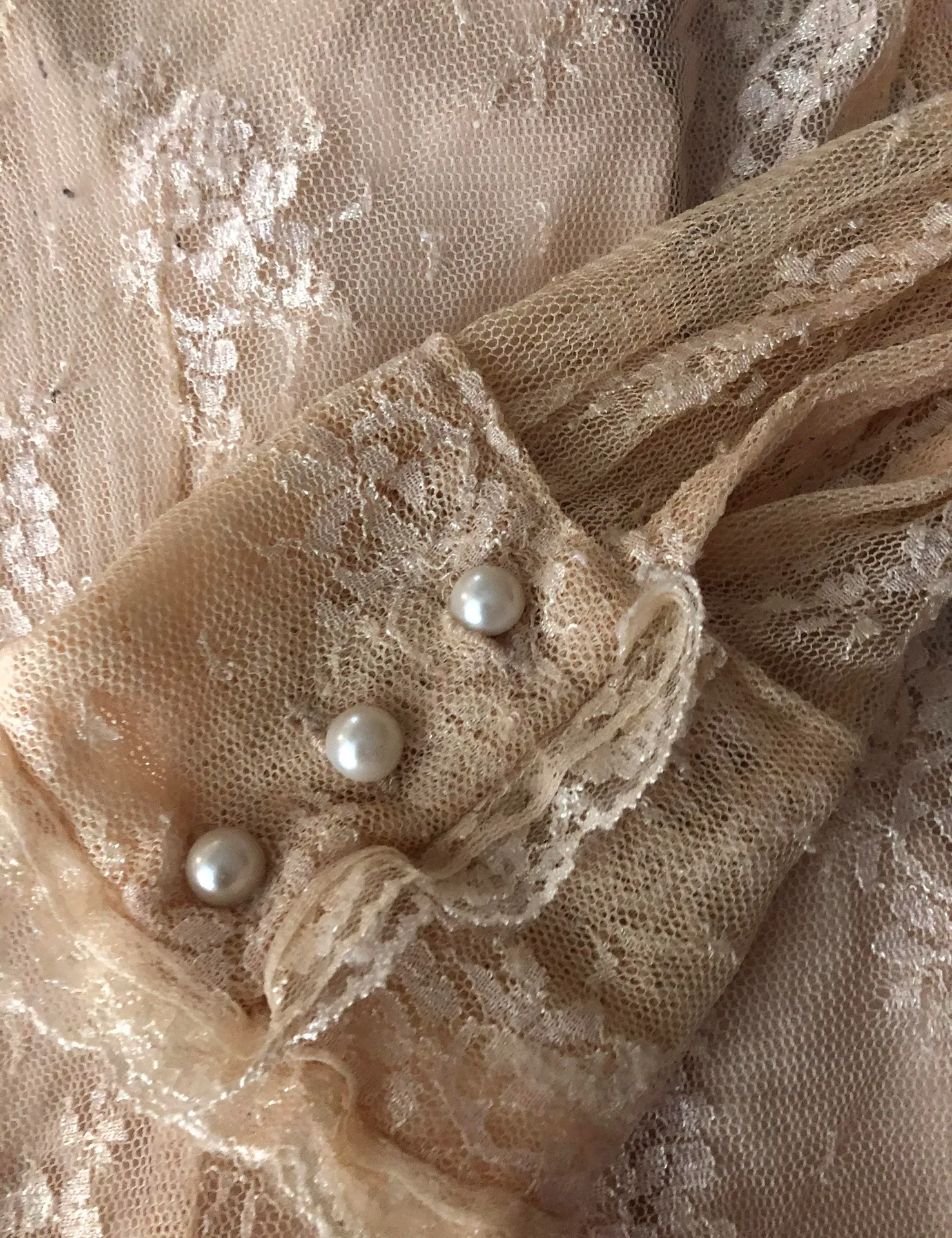 Super cute vintage lace top Tan Size L - Image 4