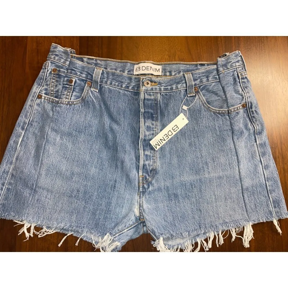 EB Denim OG Jean Denim Shorts in Light Wash 33 New Womens Jeans Blue - Image 4