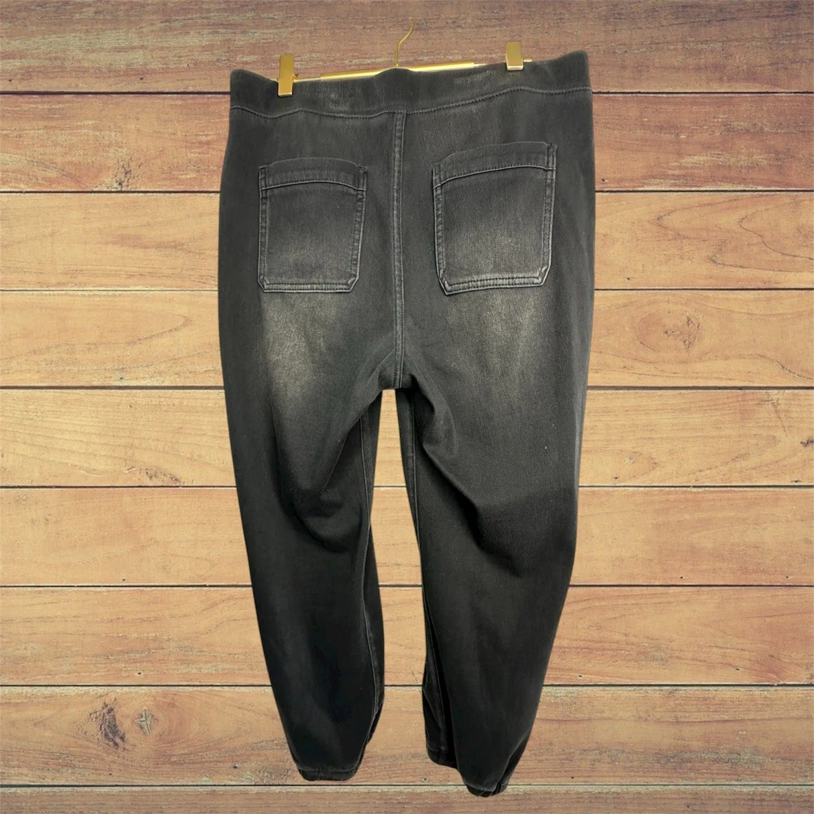 LOGO by Lori Goldstein Black Cropped Joggers (soft Knit Material) Size 12 L - Image 4