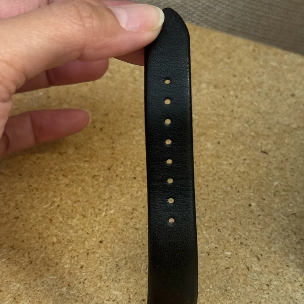 Kate Spade Red Cherry Metro Black Leather Ladies Watch KSW1343 GUC New battery - Image 10