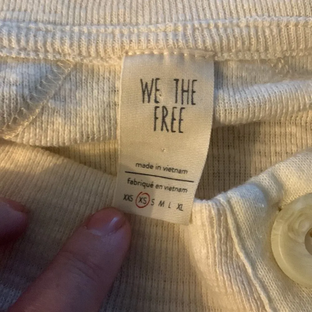 We the free womens xs extra small dalman sleeve button collar top long sleeve - Image 4